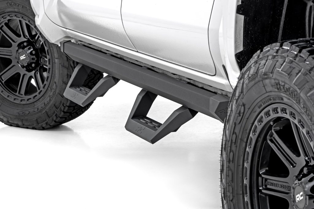 Rough Country SRX2 Adjustable Aluminum Steps Double Cab Toyota Tacoma 2WD/4WD (24-26)