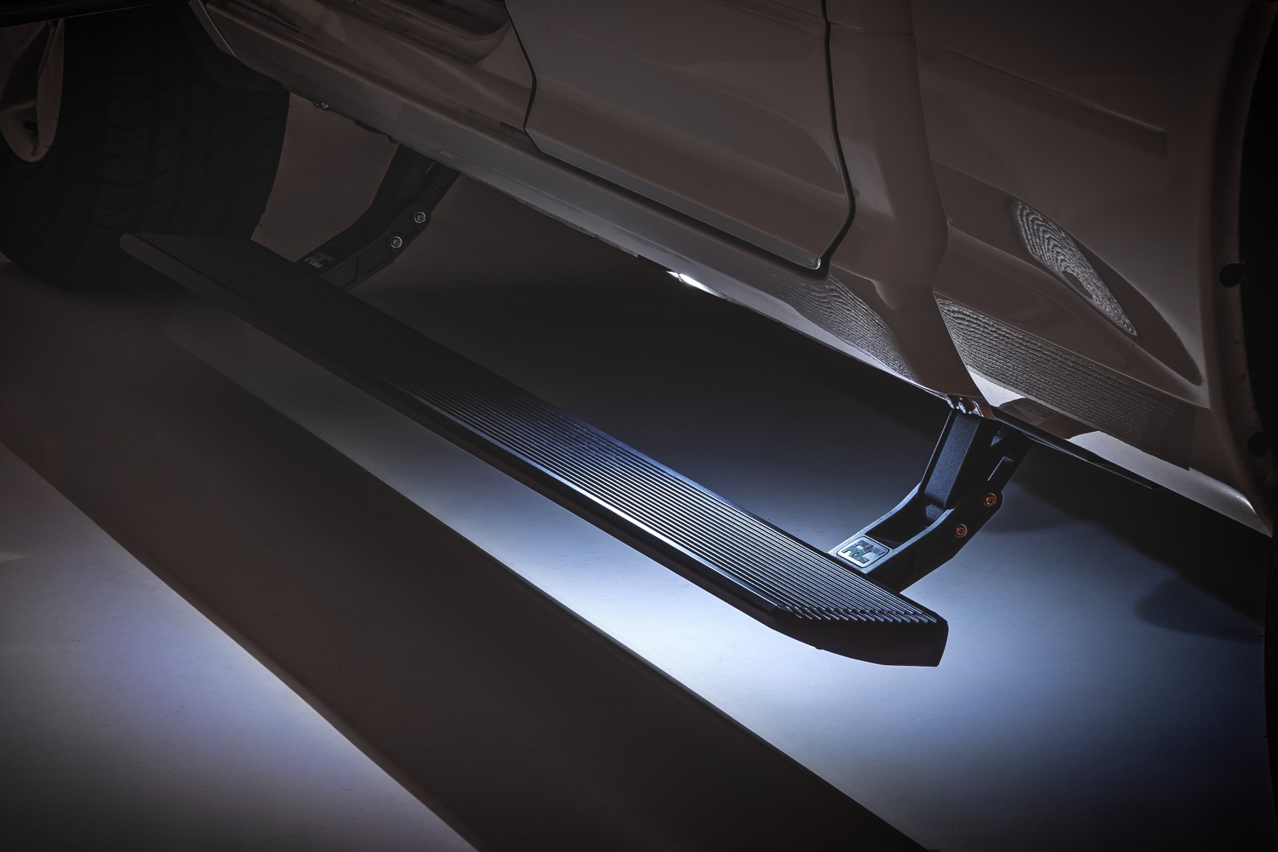 Power Running Boards | HT-Series | Quad Cab | Ram 1500 2WD/4WD (2009-2018 & Classic) - Image 3