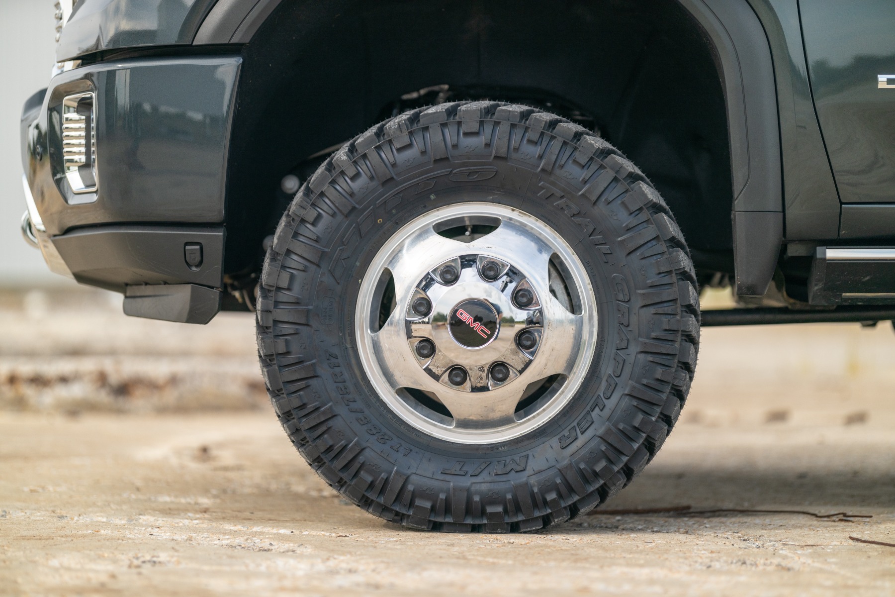 Rough Country 3 Inch Lift Kit UCAs M1 Chevy/GMC Sierra 3500 HD/Silverado 3500 HD (20-26)
