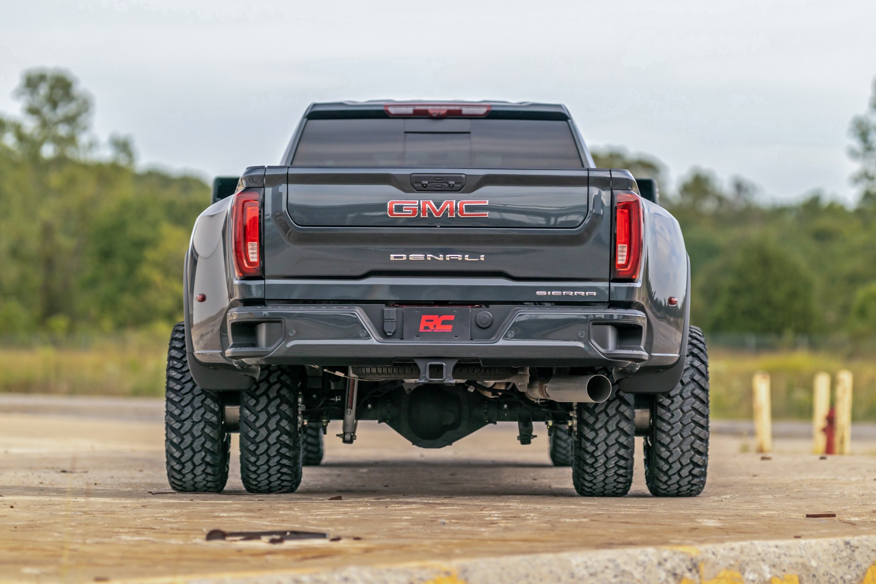 Rough Country 3 Inch Lift Kit UCAs M1 Chevy/GMC Sierra 3500 HD/Silverado 3500 HD (20-26)