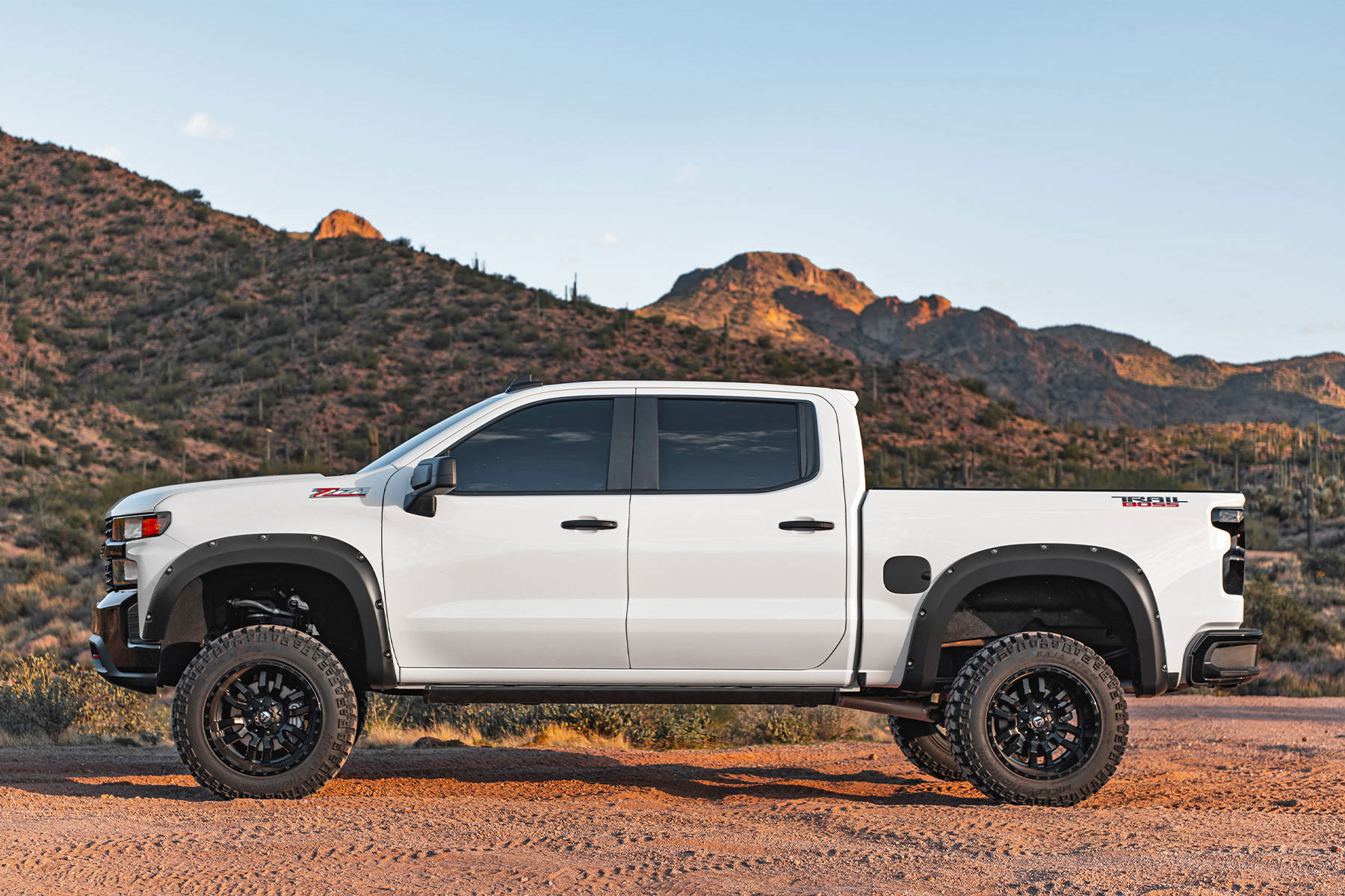 Rough Country Pocket Fender Flares G42 White Sands Chevy Silverado 1500 2WD/4WD (22-26)