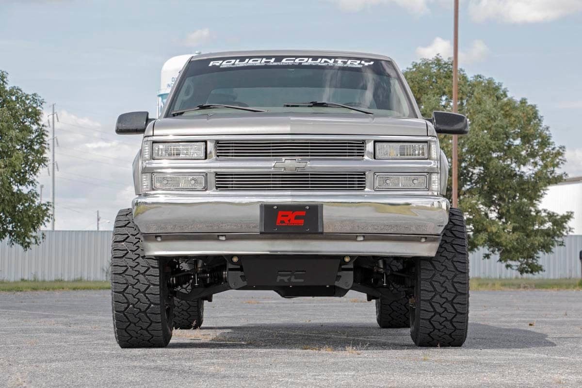 Rough Country 6 Inch Lift Kit 8-Lug V2 Chevy 3/4-Ton Suburban/C2500/K2500 Truck/C3500/K3500 Truck (88-00)