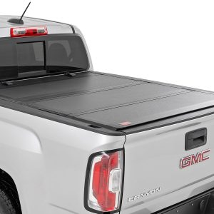 Rough Country Hard Tri-Fold Flip Up Bed Cover 5′ Bed Chevy/GMC Canyon/Colorado (15-26)