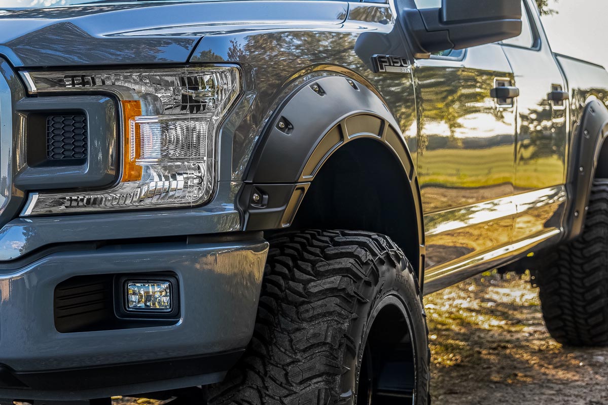 Rough Country Defender Fender Flares JS Iconic Silver Ford F-150 2WD/4WD (2015-2020)