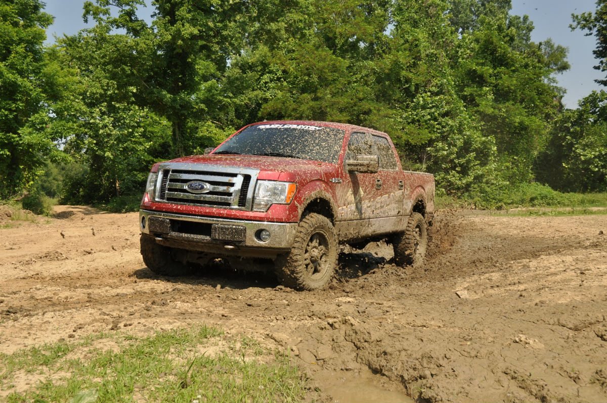 Rough Country 6 Inch Lift Kit Vertex/V2 Ford F-150 4WD (2009-2010)