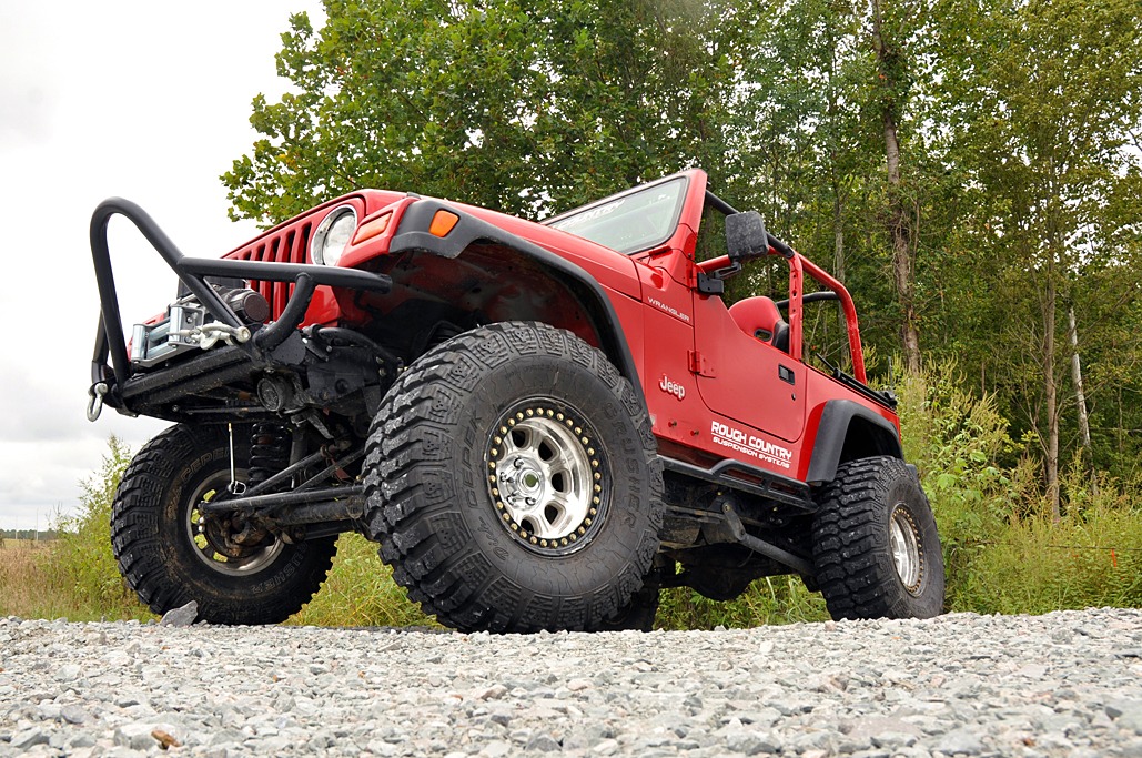 Rough Country 4 Inch Lift Kit Long Arm V2 Jeep Wrangler TJ 4WD (1997-2006)