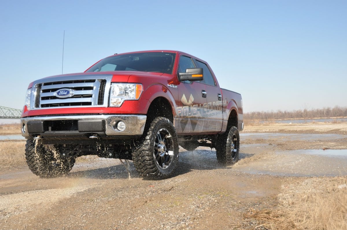 Rough Country 6 Inch Lift Kit Vertex/V2 Ford F-150 4WD (2009-2010)