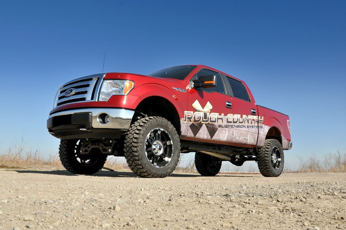 Rough Country 6 Inch Lift Kit Vertex/V2 Ford F-150 4WD (2009-2010)