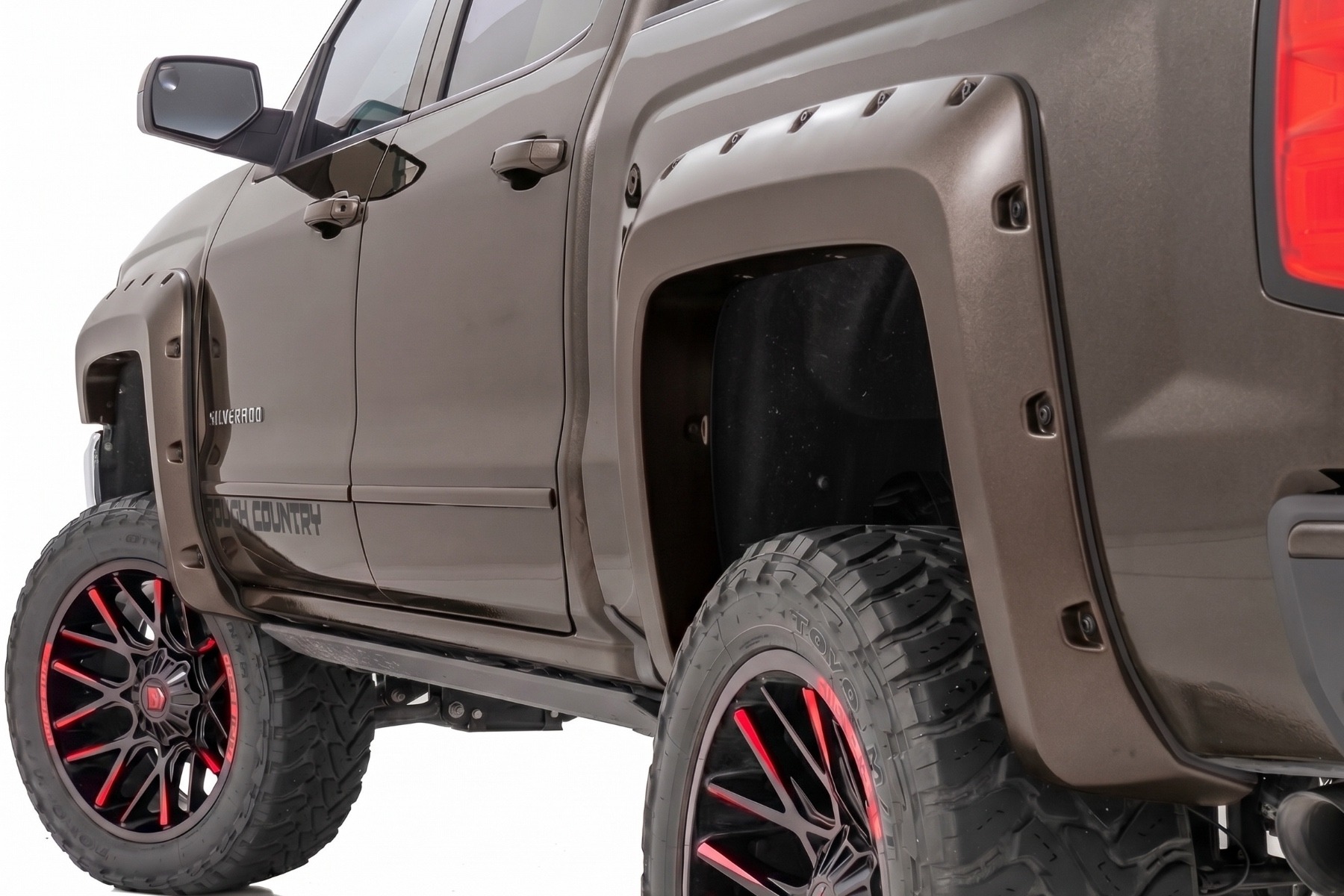 Rough Country Pocket Fender Flares 6β7β³ & 8β² Bed GXG Tungsten Chevy Silverado 1500 (14-18)/2500HD