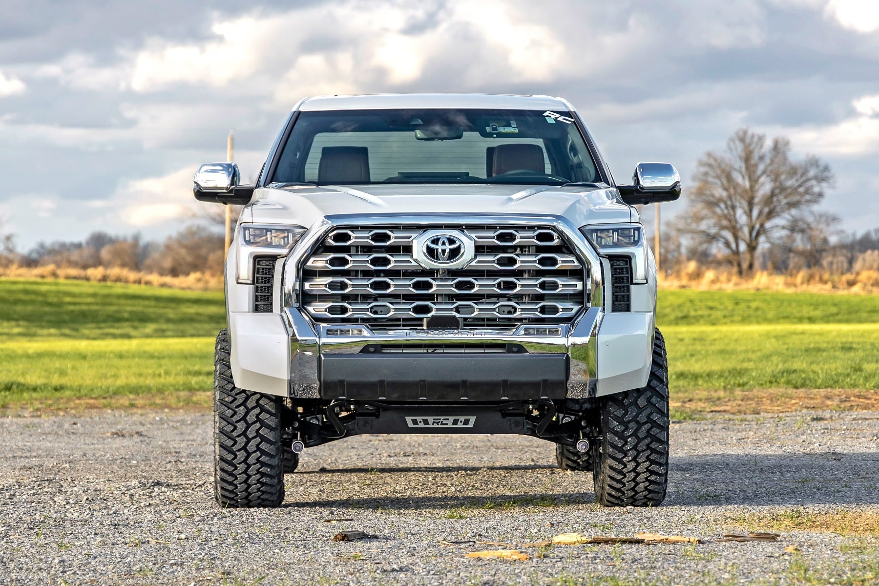 Rough Country 6 Inch Lift Kit OE Air Ride Toyota Tundra 4WD (2022-2026)
