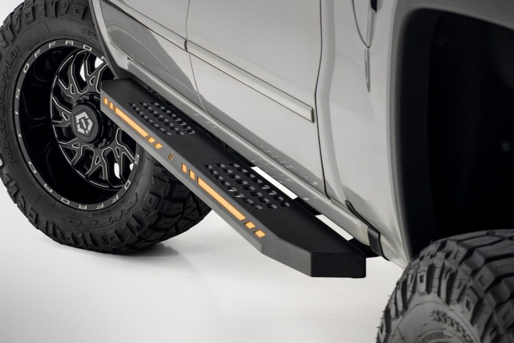 Rough Country AC2 Running Boards Amber/White Crew Cab Chevy/GMC 1500 (07-18)