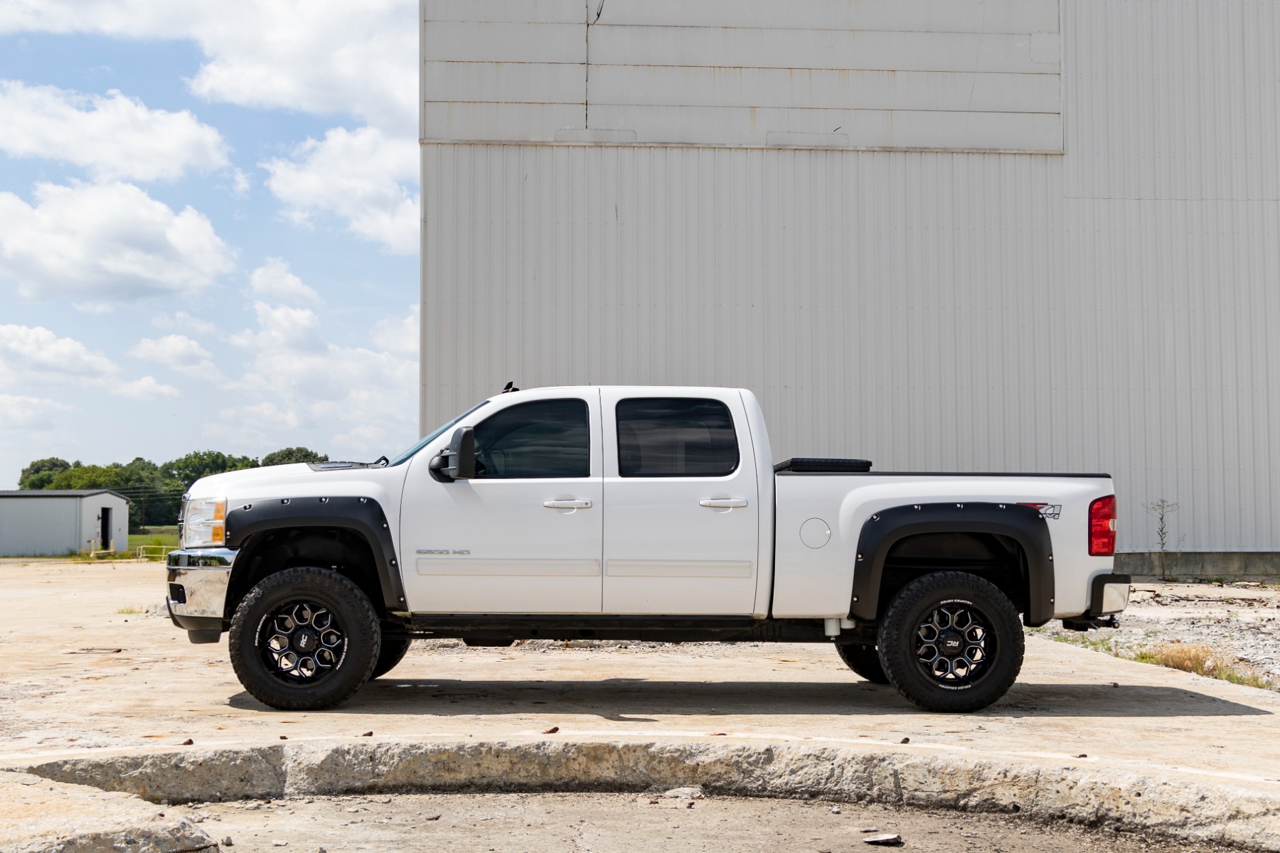 Rough Country Pocket Fender Flares GBA Black Chevy Silverado 1500/2500HD/3500HD (07-14)