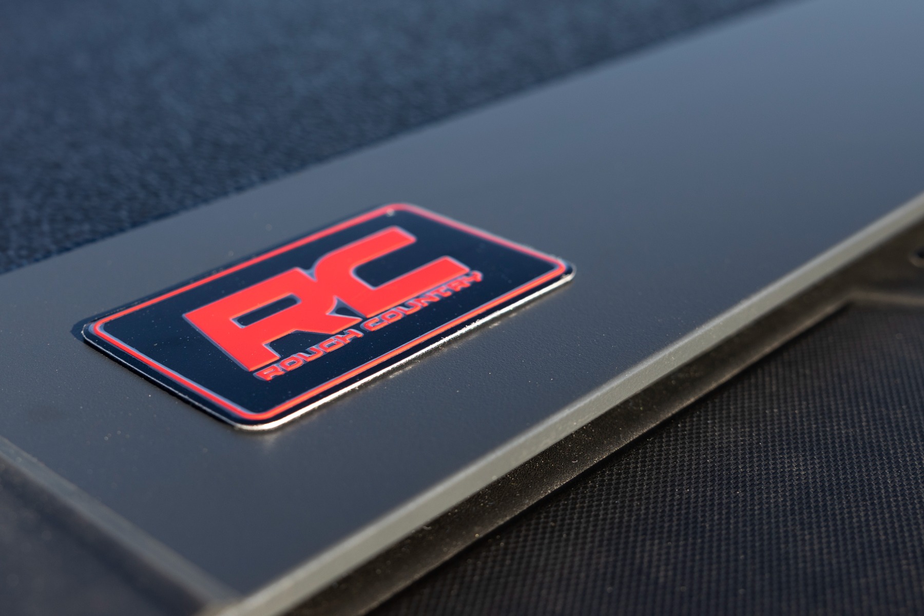 Rough Country Hard Low Profile Bed Cover 5β² Bed Chevy/GMC Canyon/Colorado (15-26)