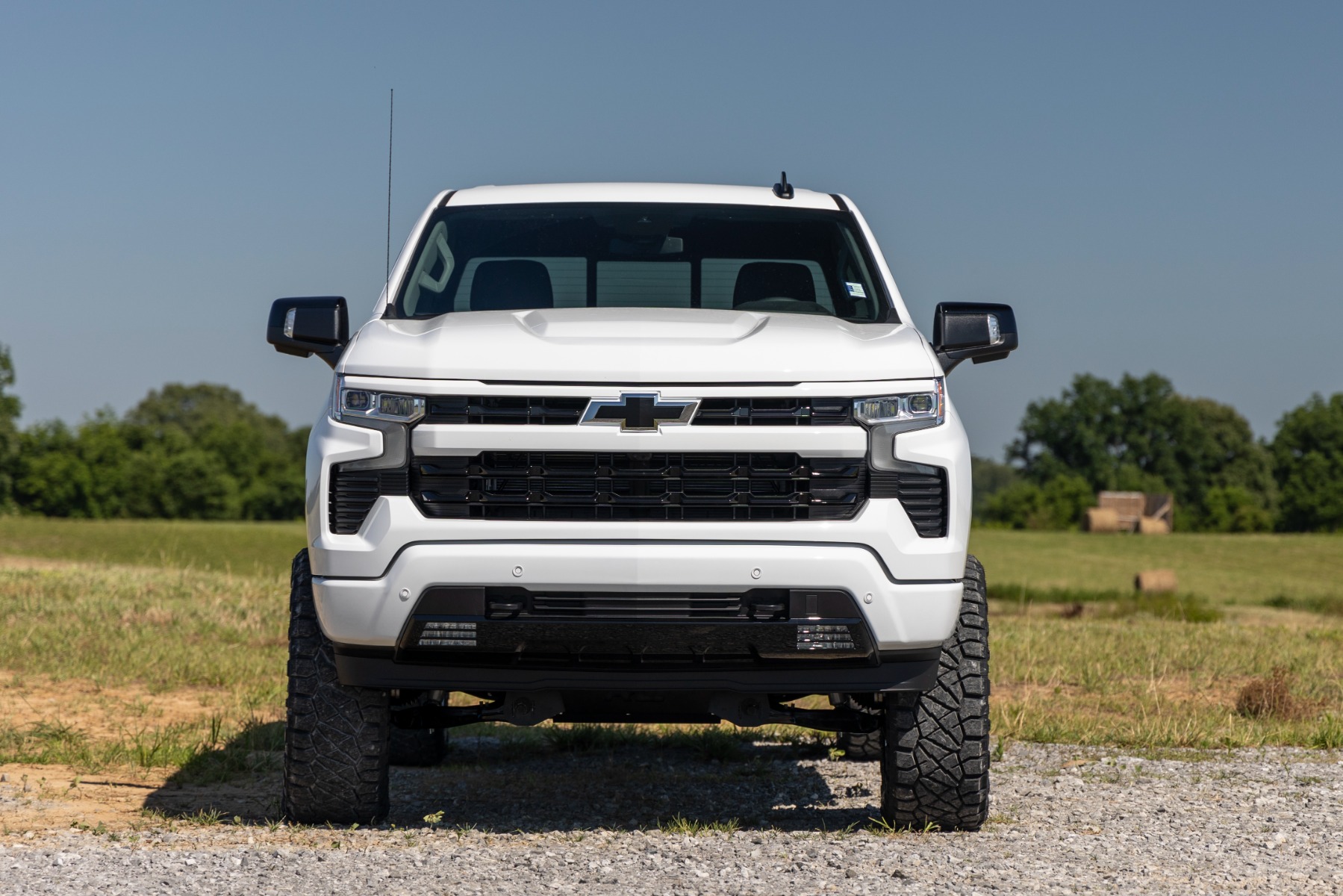 Rough Country 6 Inch Lift Kit M1 Struts/M1 Chevy Silverado 1500 2WD (2025-2026)