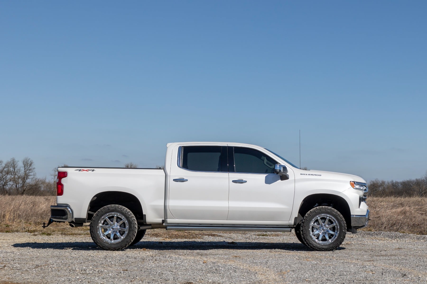 Rough Country 3.5 Inch Lift Kit Vertex Chevy Silverado 1500 2WD/4WD (2025-2026)
