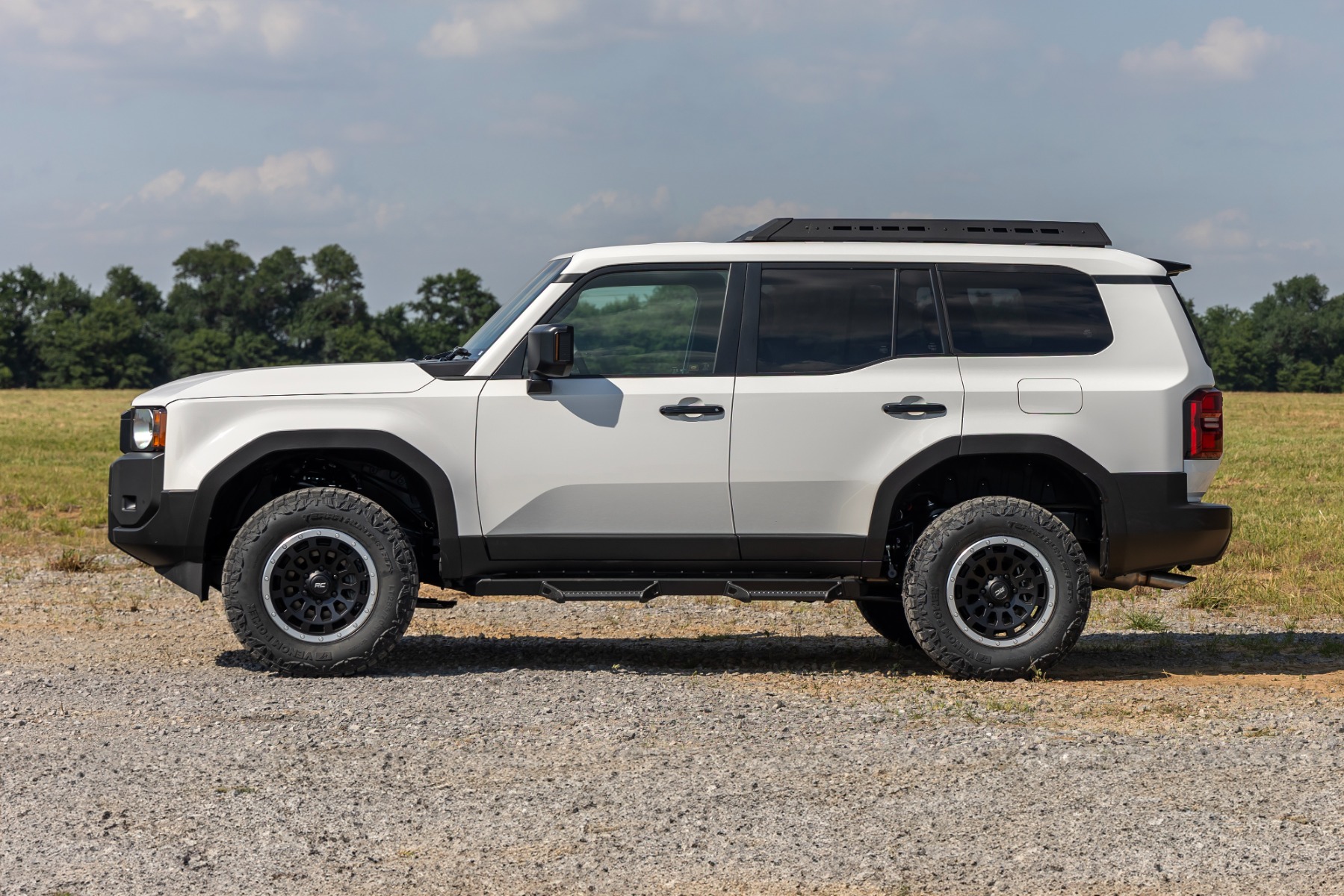 Rough Country 2 Inch Lift Kit N3 Toyota Land Cruiser 4WD (2024-2026)