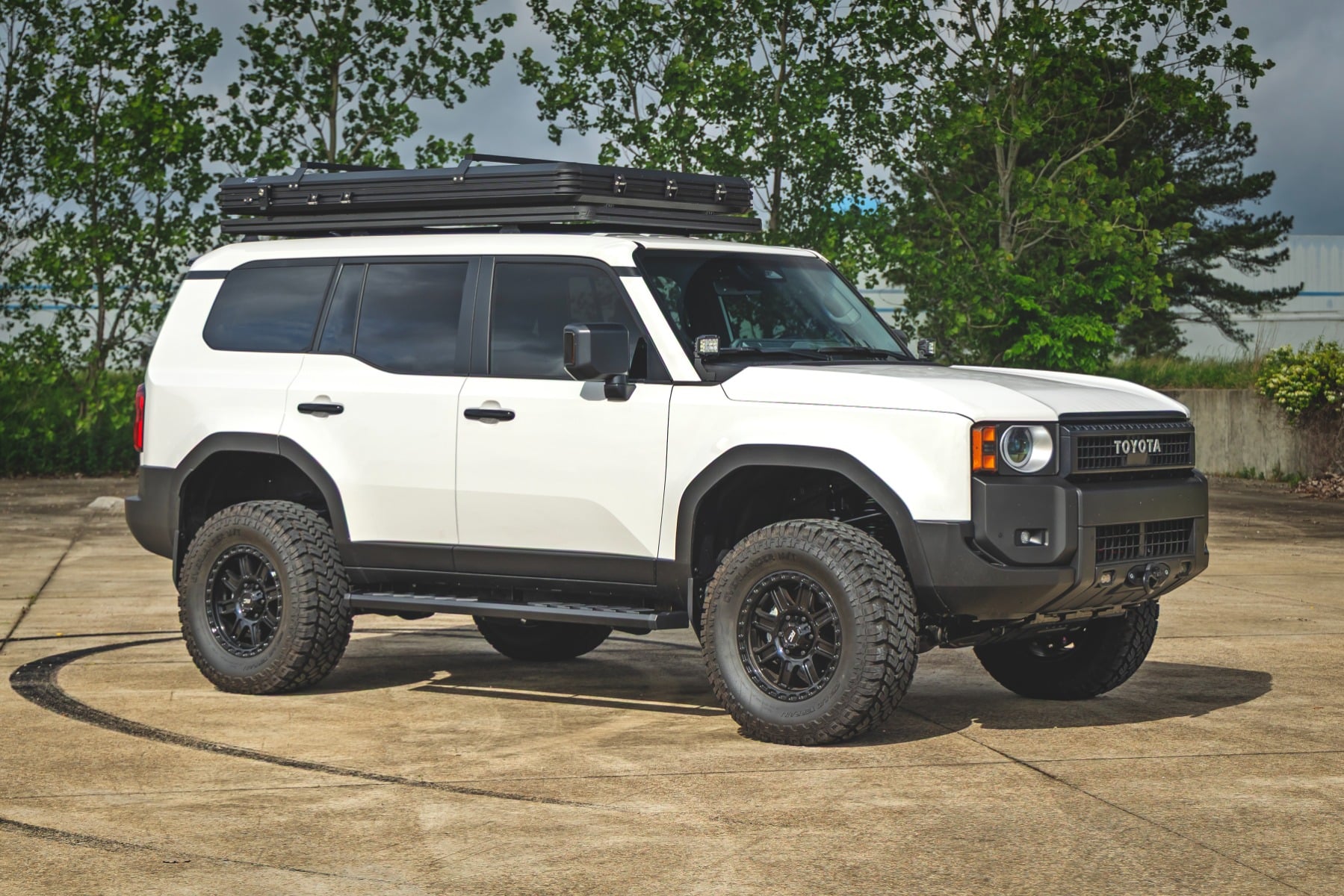 Rough Country BA2 Running Boards Side Step Bars Toyota Land Cruiser 4WD (2024-2026)
