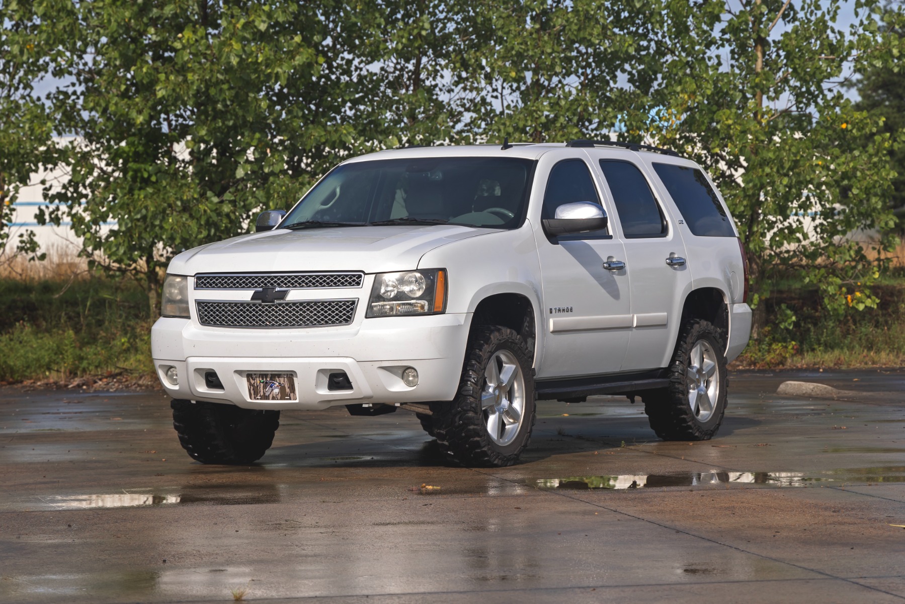 Rough Country 3.5 Inch Lift Kit N3 Struts Forged UCAs Chevy/GMC SUV 1500 (07-20)