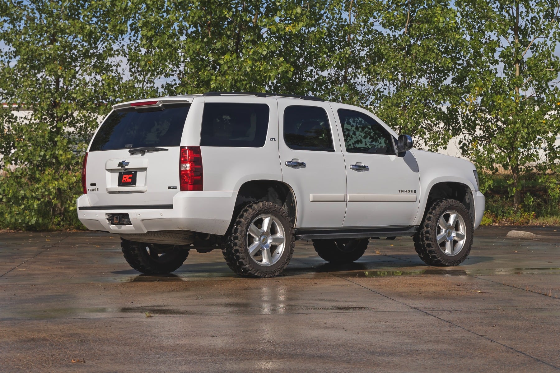 Rough Country 3.5 Inch Lift Kit N3 Struts Forged UCAs Chevy/GMC SUV 1500 (07-20)
