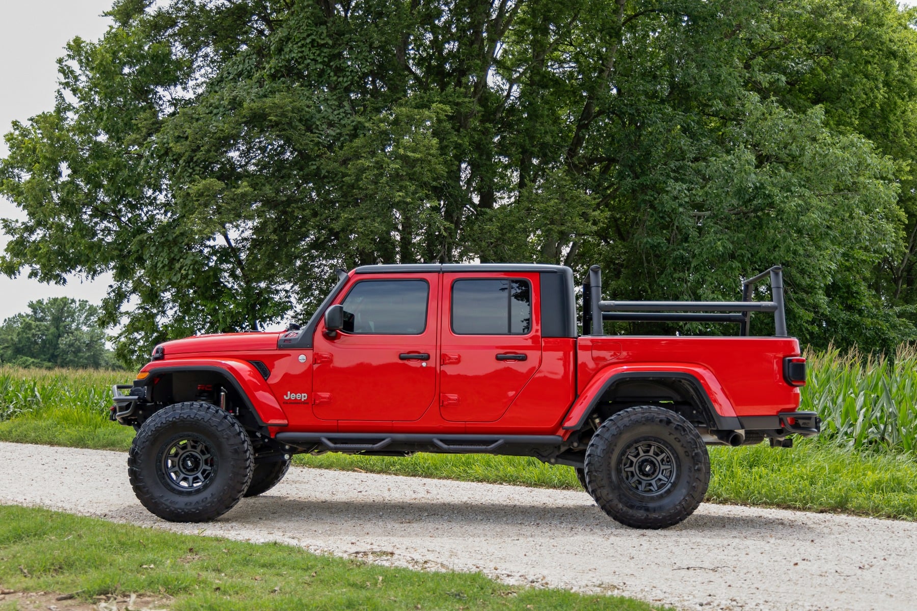 Rough Country Nerf Steps Cab Length Crew Cab Jeep Gladiator JT 4WD (2020-2026)
