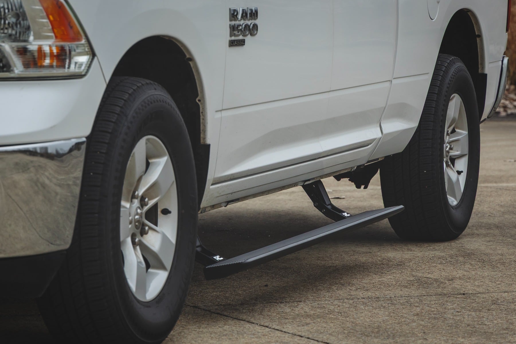 Power Running Boards | HT-Series | Quad Cab | Ram 1500 2WD/4WD (2009-2018 & Classic) - Image 6