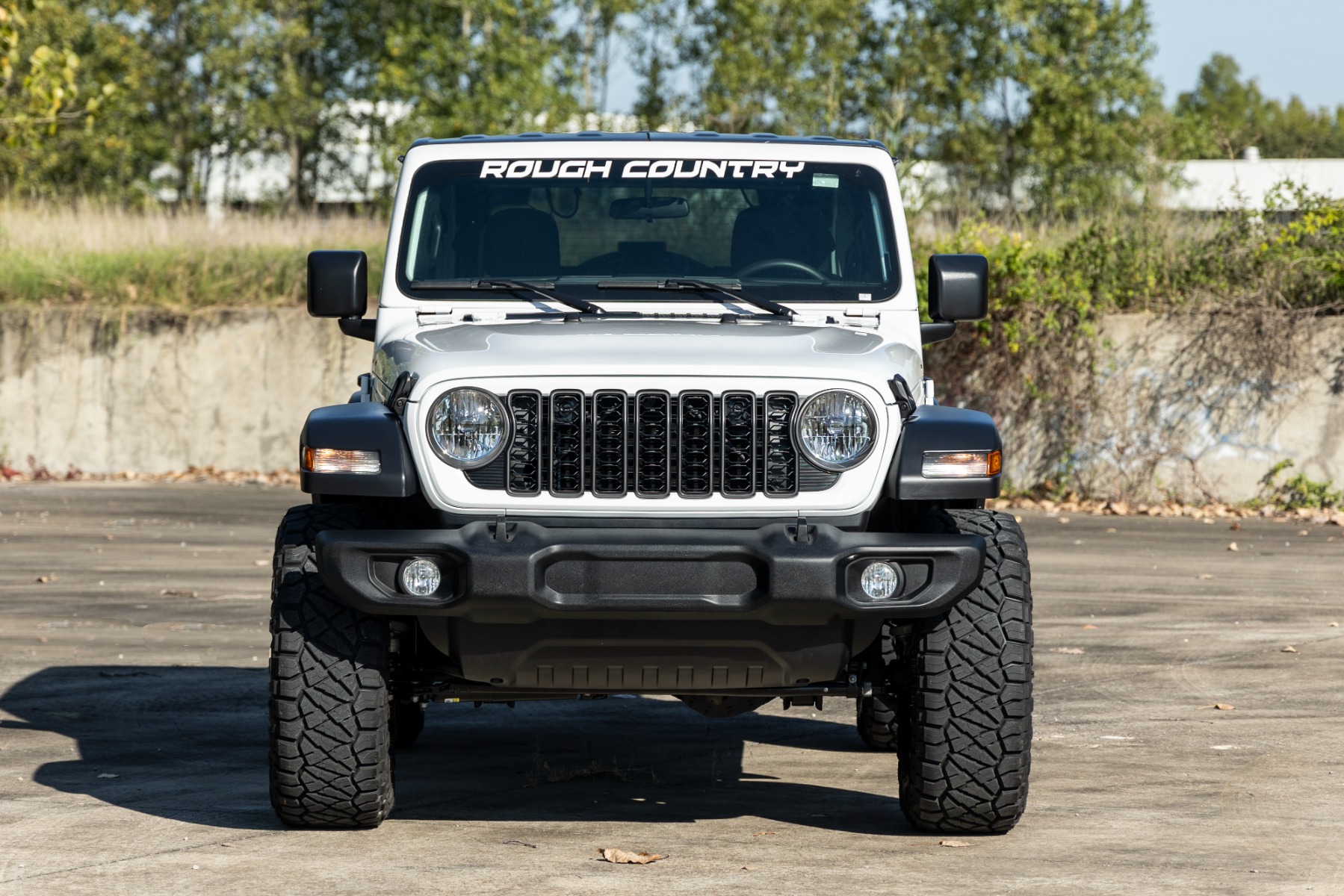 Rough Country 2.5 Inch Lift Kit Coils V2 Jeep Wrangler JL 4WD (2024-2026)