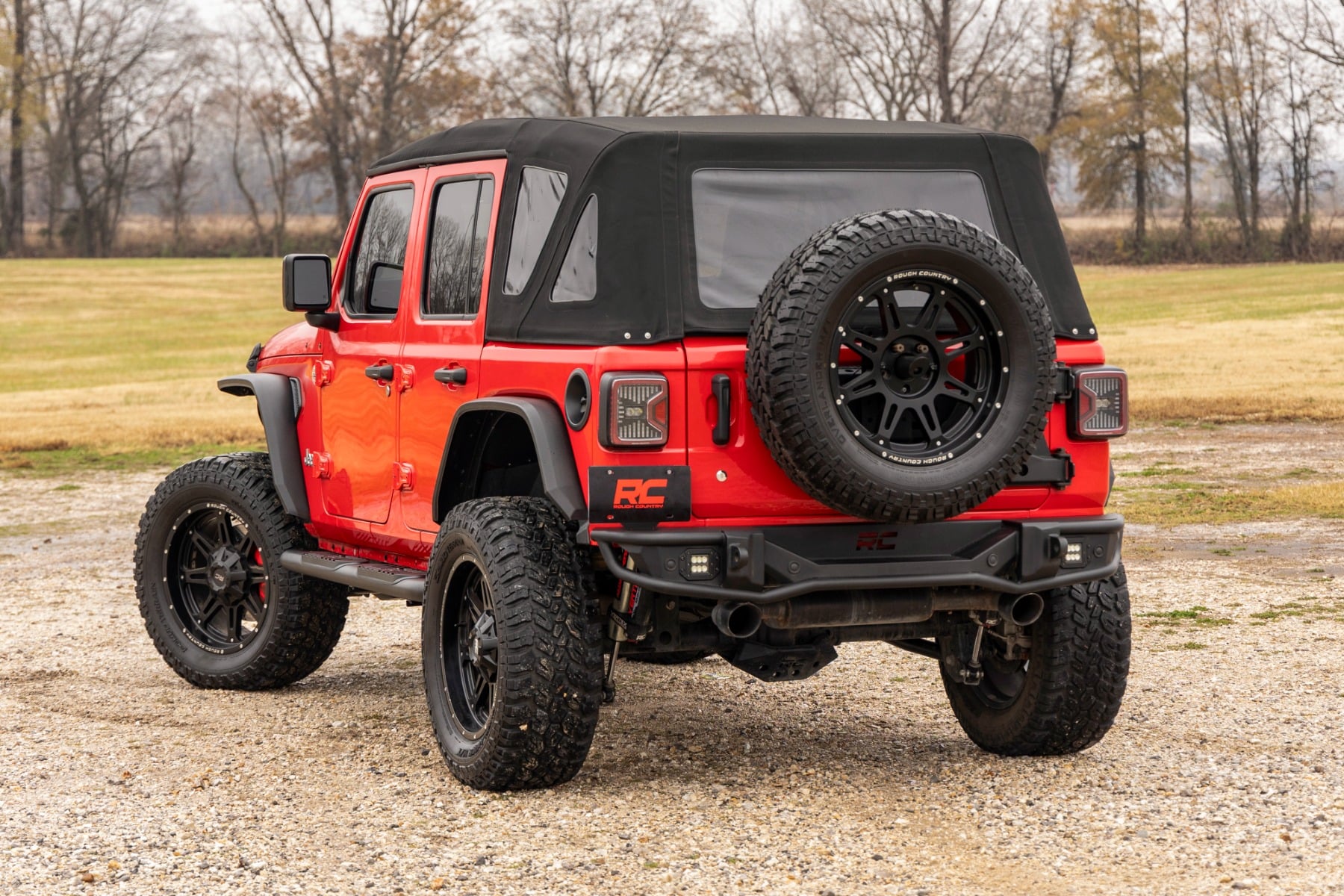 Rough Country Oval Nerf Steps 4 Door Black Jeep Wrangler Unlimited 4WD (2018-2026)