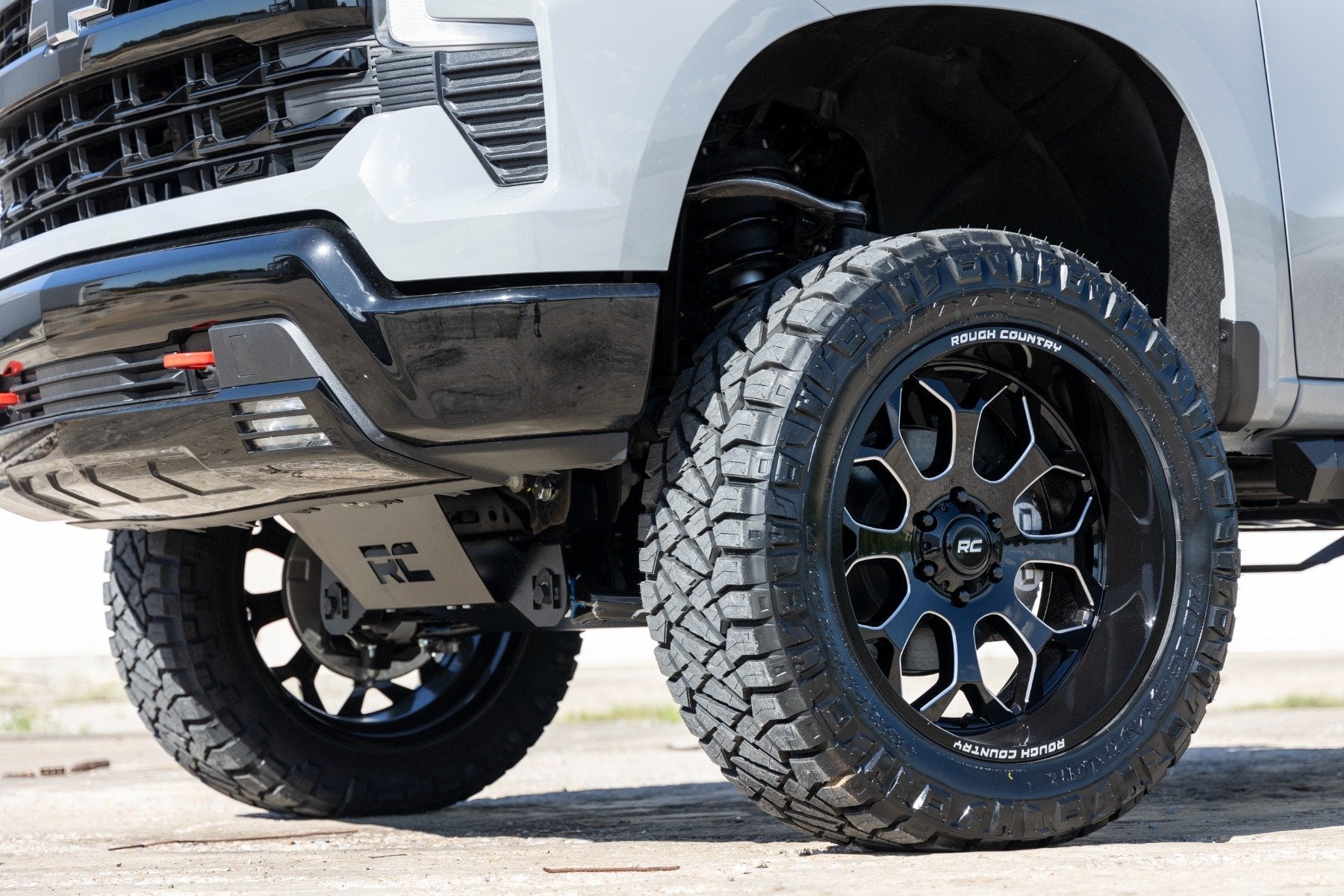 Rough Country 96 Series Wheel One-Piece Gloss Black 22x10 6x5.5 -19mm