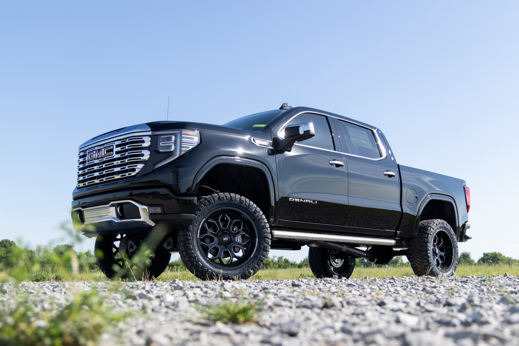 Rough Country 6 Inch Lift Kit Adaptive Ride Control Chevy/GMC 1500 (25-26)