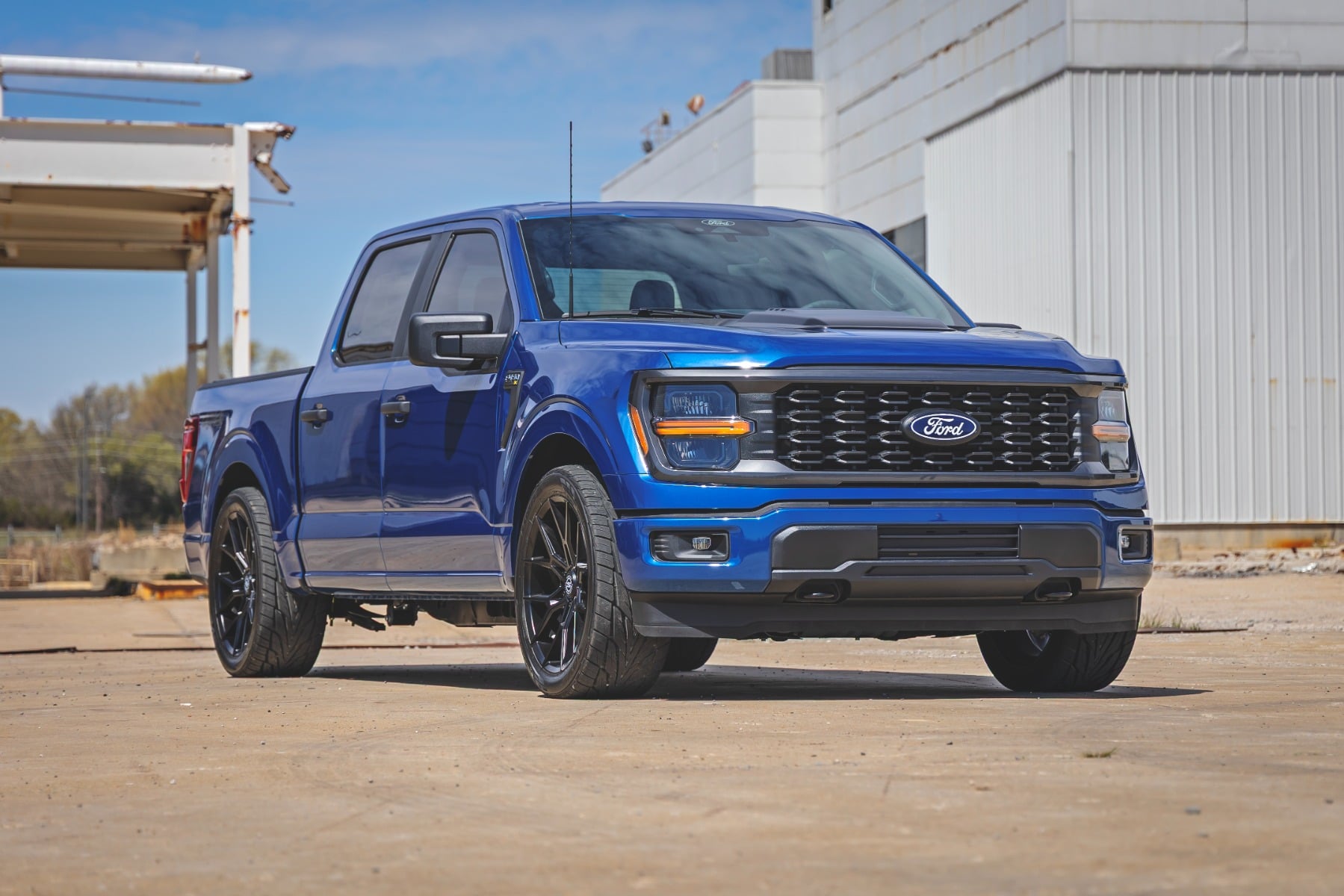 Rough Country 2 Inch Lowering Kit 4 Inch Rear Lowering M1 Ford F-150 4WD (2015-2026)
