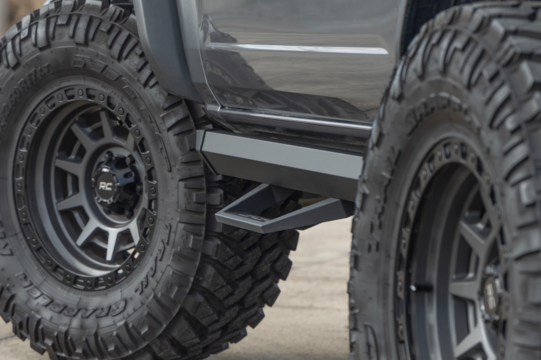 Rough Country SRL2 Adjustable Aluminum Step 2 Door Ford Bronco (2 Door) 4WD (2021-2026)