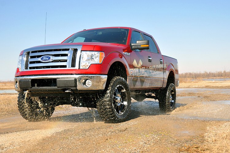 Rough Country 4 Inch Lift Kit N3 Struts Ford F-150 4WD (2009-2010)