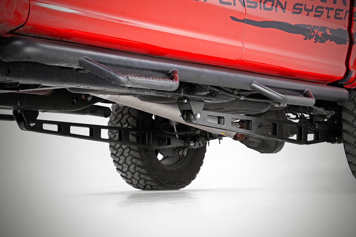 Rough Country Traction Bar Kit Ford F-150 4WD (2015-2020)