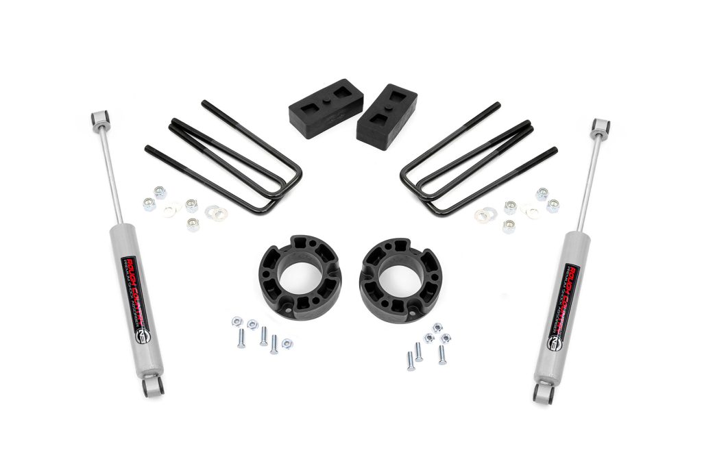 Rough Country 3.5 Inch Lift Kit Chevy Silverado & GMC Sierra 1500 2WD (2007-2013)