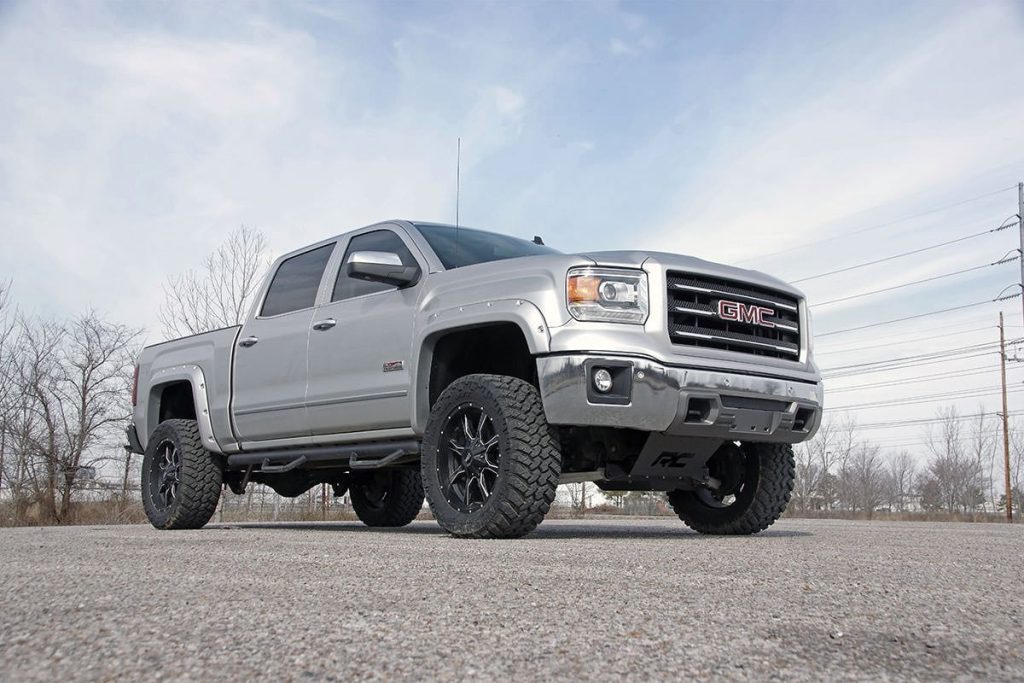 Rough Country 5 Inch Lift Kit Cast Steel N3 Struts Chevy/GMC 1500 (14-18 & Classic)