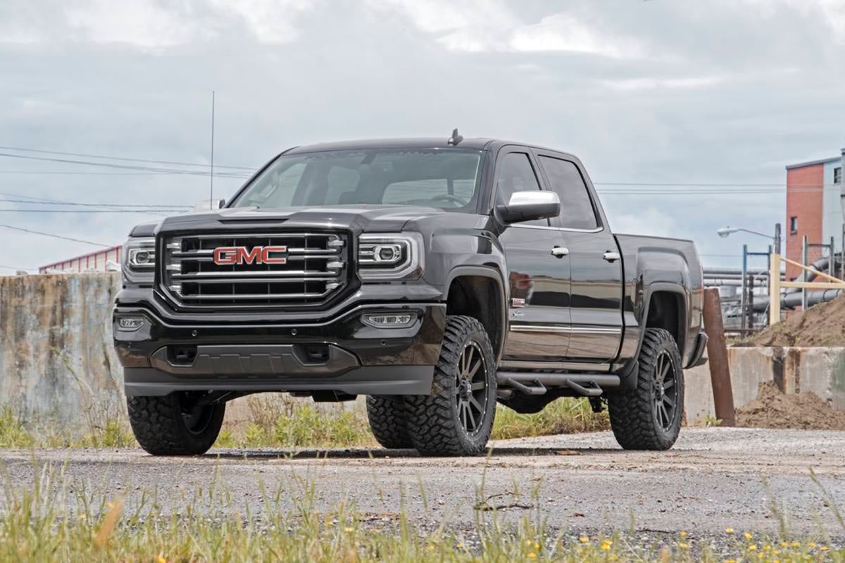 Rough Country 3.5 Inch Lift Kit UCA N3 Struts Chevy/GMC 1500 (07-13)