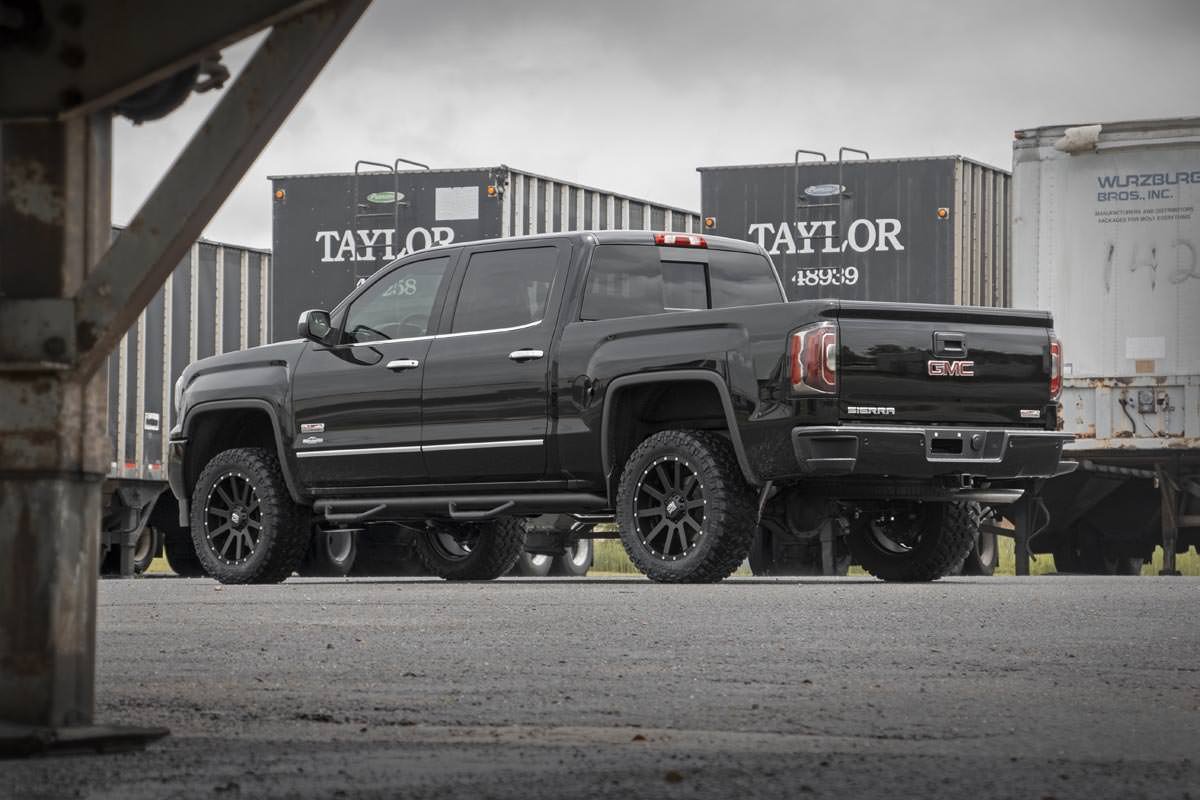 Rough Country 3.5 Inch Lift Kit Forged UCA Vertex/V2 Chevy/GMC 1500 (07-16)