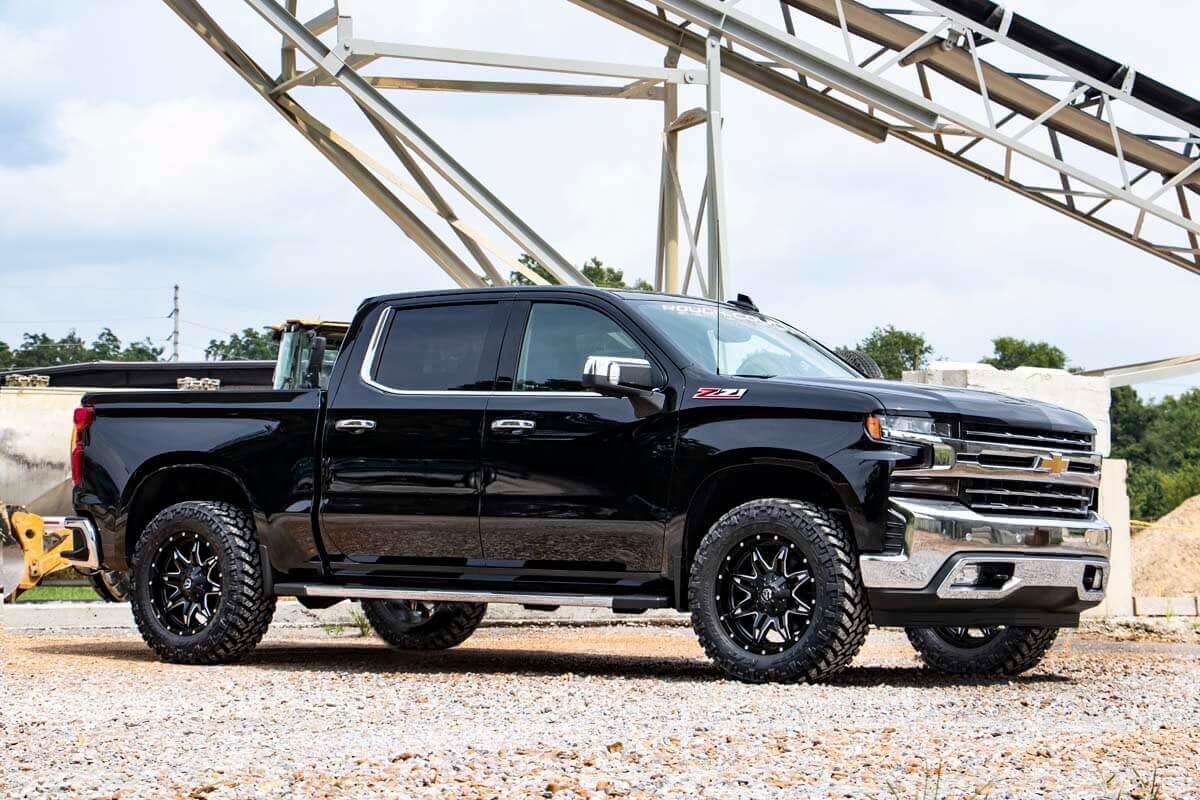 Rough Country 2 Inch Leveling Kit Chevy/GMC Sierra 1500 (19-26)/Silverado 1500 (19-26)