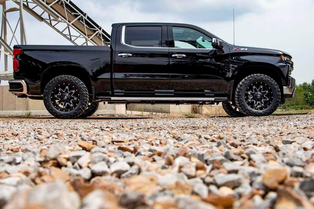 Rough Country 2 Inch Leveling Kit Chevy/GMC Sierra 1500 (19-26)/Silverado 1500 (19-26)