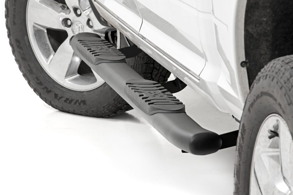 Rough Country Oval Nerf Step Crew Cab Black Ram 1500/2500/3500 2WD/4WD (2010-2025 & Classic)