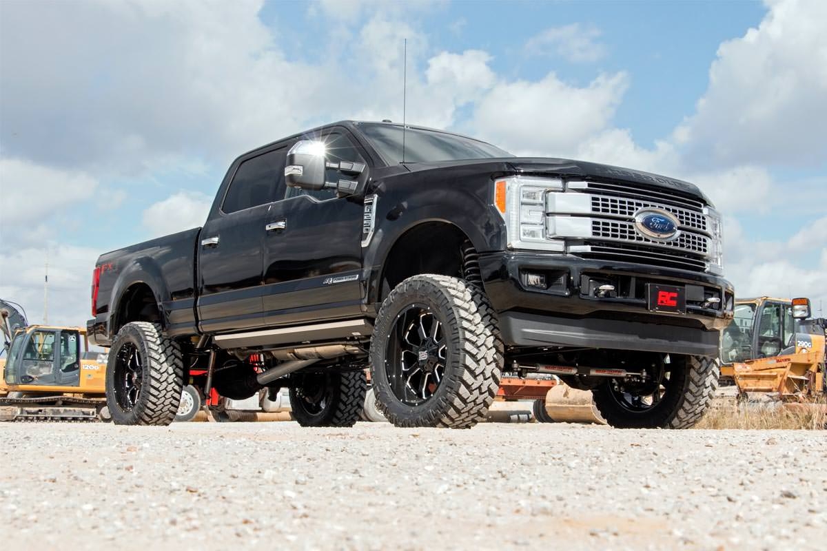 Rough Country 6 Inch Lift Kit Diesel No OVLD C/O V2 Ford F-250/F-350 Super Duty (17-22)