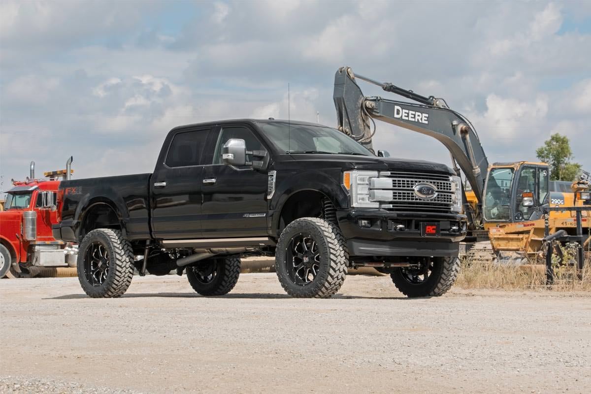 Rough Country 6 Inch Lift Kit Diesel 4-Link FR D/S C/O V2 Ford F-250/F-350 Super Duty (17-22)