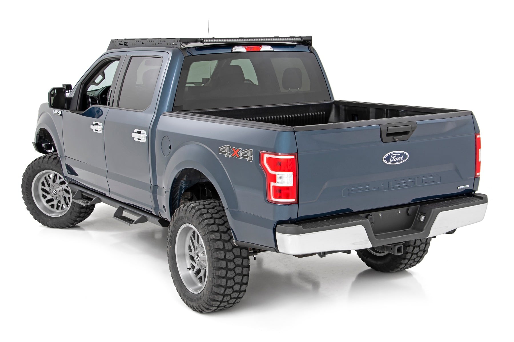 Rough Country Roof Rack FR & RR 40 Inch Single Row BLK LEDs Ford F-150 2WD/4WD (15-18)