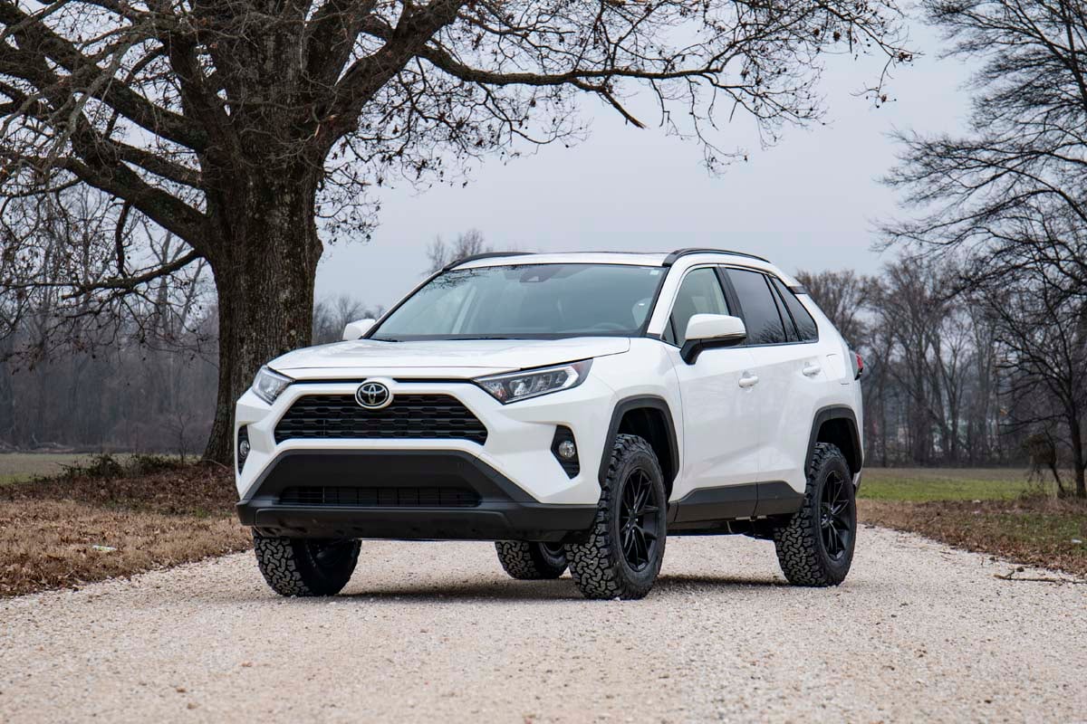 Rough Country 2.5 Inch Lift Kit N3 Struts Toyota RAV4 2WD/4WD (2019-2025)