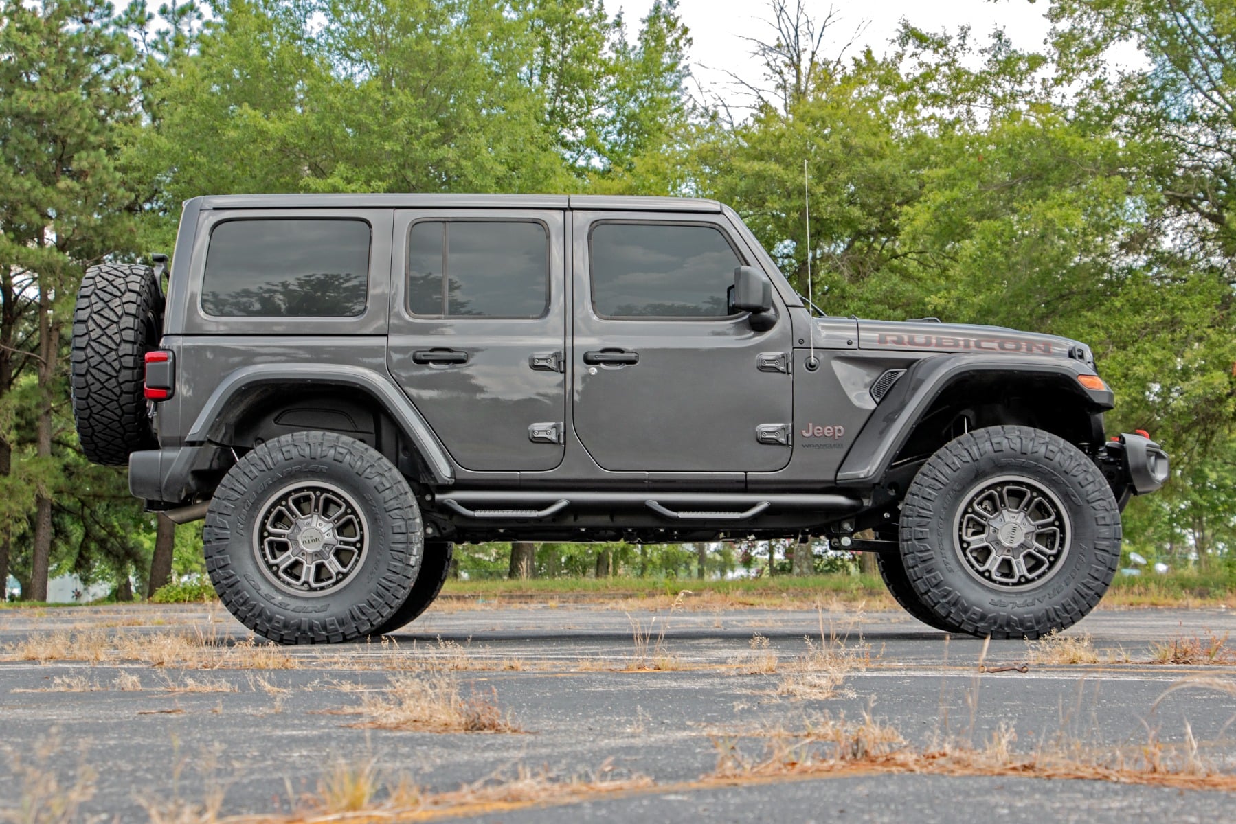 Rough Country 3.5 Inch Lift Kit Adj Lower FR D/S Jeep Wrangler Unlimited 4WD (24-26)