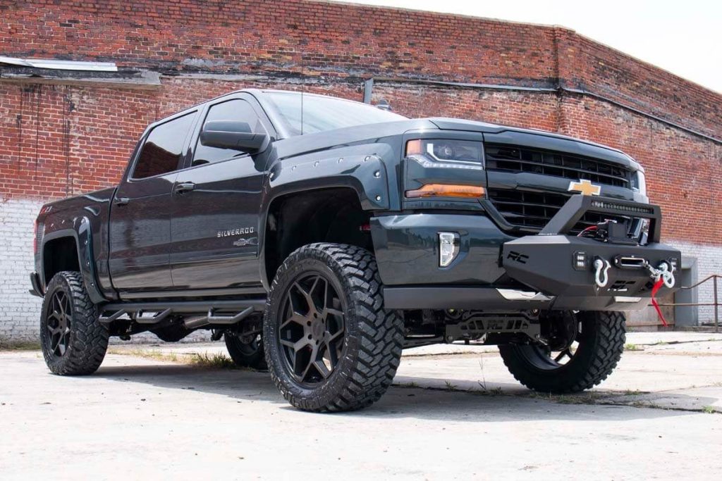 Rough Country Vertex 2.5 Reservoir Coilovers Front 6-7.5″ Chevy/GMC 1500 (07-18 & Classic)