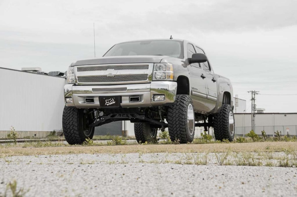 Rough Country 7.5 Inch Lift Kit N3 Struts Chevy/GMC 1500 4WD (07-13)