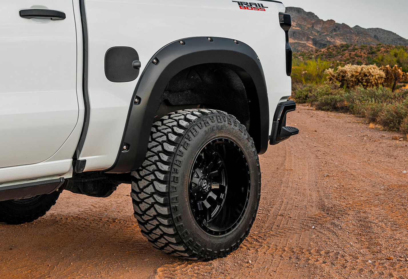 Rough Country Pocket Fender Flares G42 White Sands Chevy Silverado 1500 2WD/4WD (22-26)