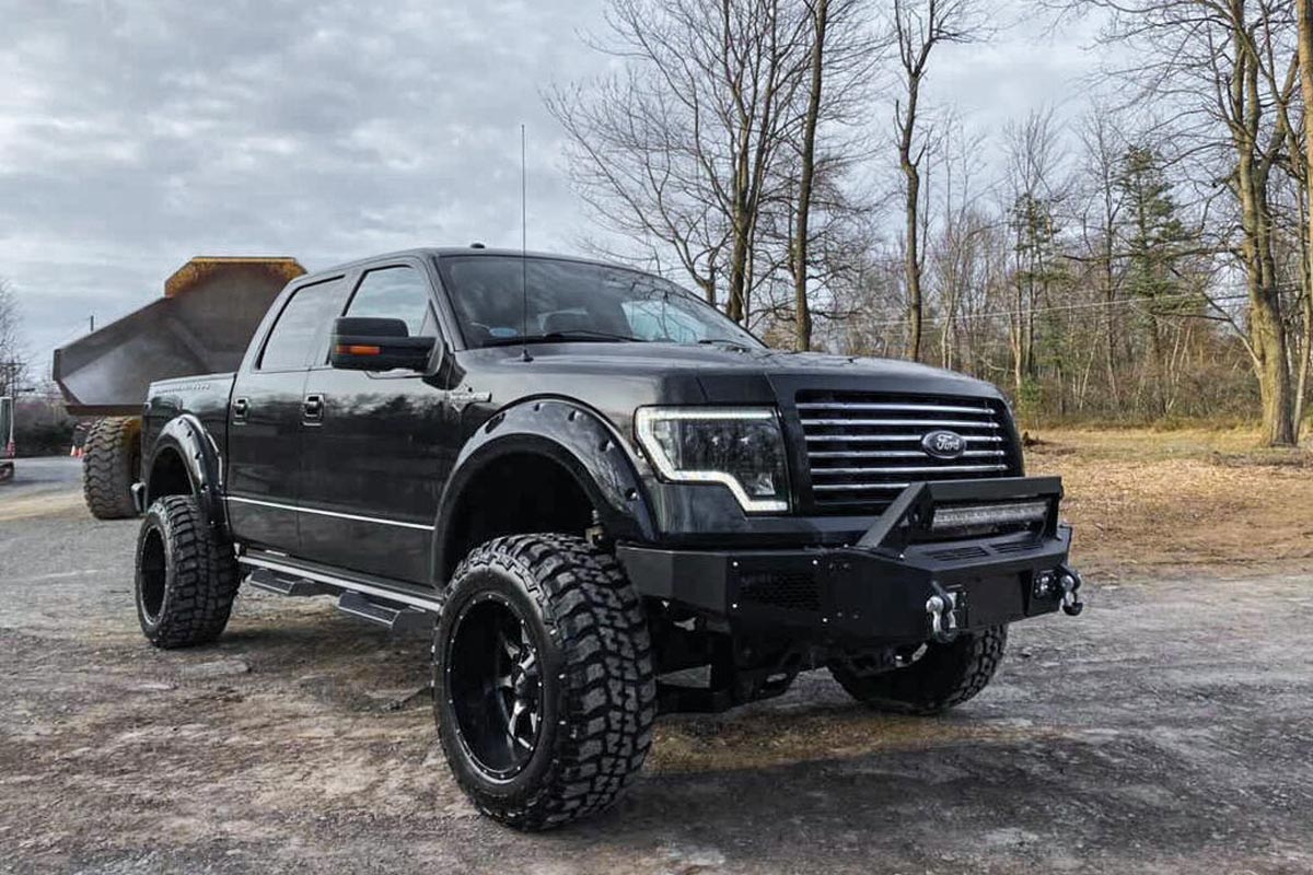 Rough Country 6 Inch Lift Kit Ford F-150 4WD (2014)