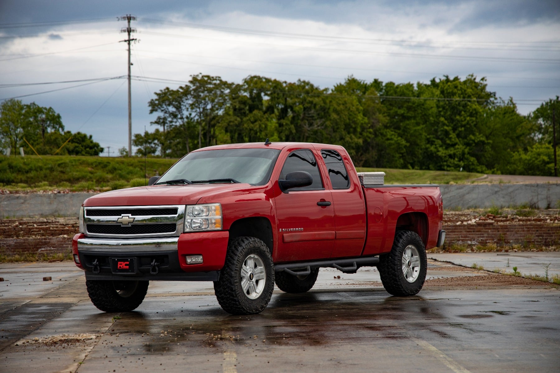 Rough Country 5 Inch Lift Kit Chevy Silverado & GMC Sierra 1500 2WD (2007-2013)